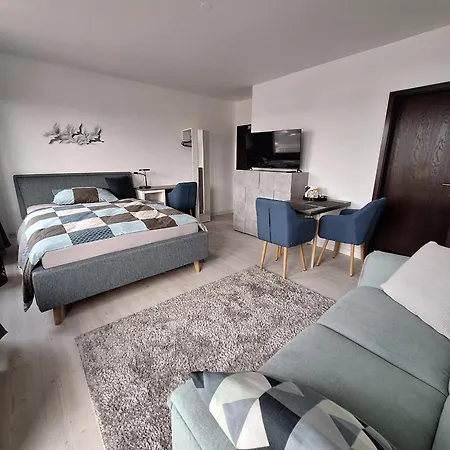 Tinyflat33 Apartment In Koblenz Mit Internet Balkon Stellplatz Magenta Tv Eksteriør billede