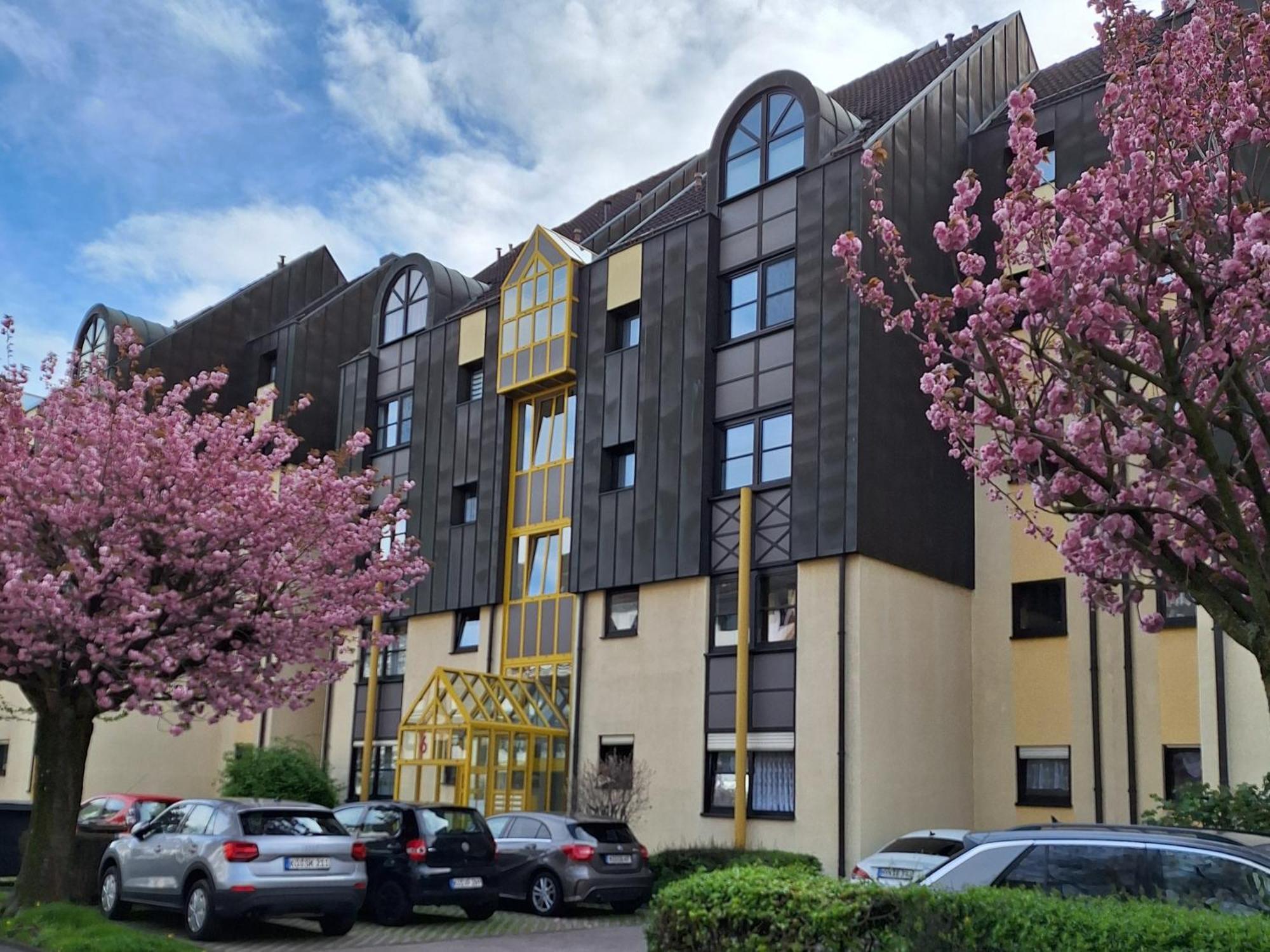 Tinyflat33 In Koblenz Mit Internet Balkon Stellplatz Magenta Tv * Koblenz (Rhineland-Palatinate)